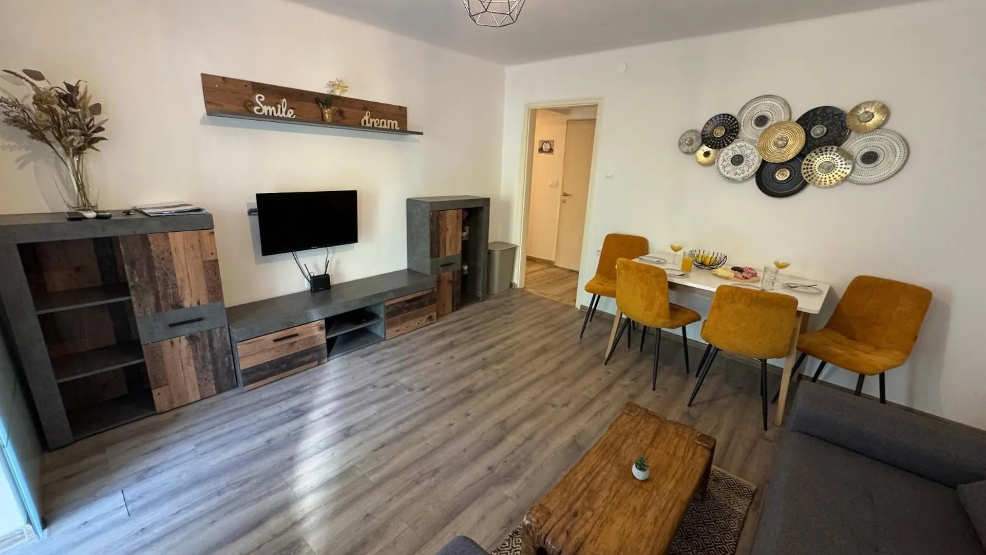 Apartments With A Parking Space Kostrena, Rijeka - 20958 0*, Кострена